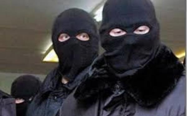 Преступники в масках вынесли из квартиры в Житомирской области 30 тыс. долл