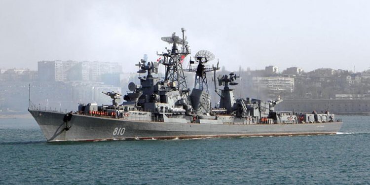 Возле территориальных вод Украины обнаружили корабли ЧФ Российской Федерации