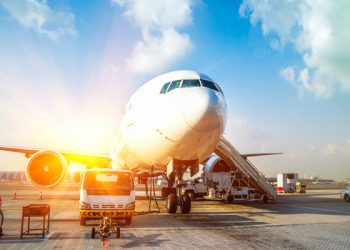 В Краснодаре самолет Boeing перепутал посадочную полосу, - пресса