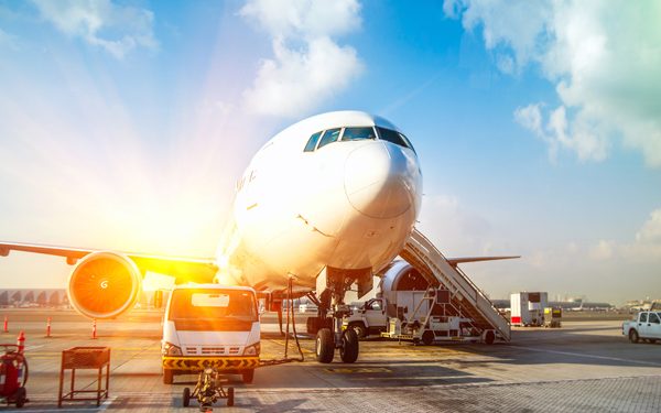 В Краснодаре самолет Boeing перепутал посадочную полосу, - пресса