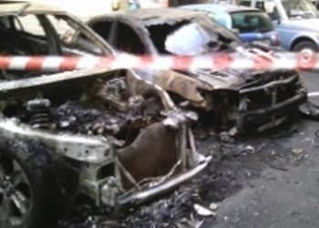 В столице Украины за ночь сгорели две иномарки