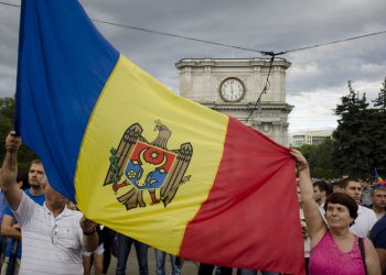В Кишиневе митингующие собираются создать теневое правительство