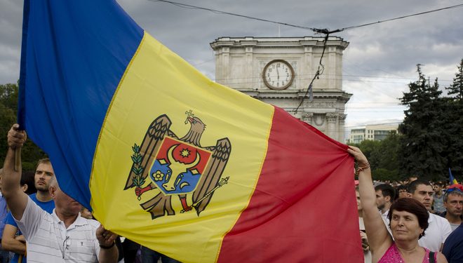 В Кишиневе митингующие собираются создать теневое правительство