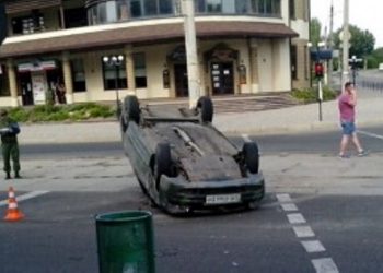 В оккупированном Луганске перевернулось авто боевиков «ЛНР»