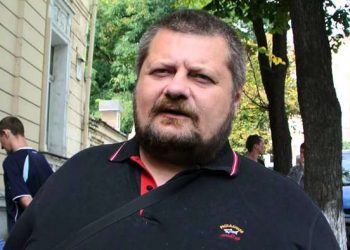 Помощника Мосийчука под конвоем везут в ГПУ