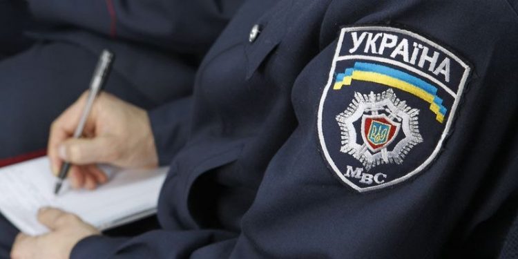 В Одесской области мужчина задушил маленькую девочку и зарыл в подвале