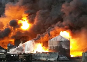 Под Киевом на нефтебазе случился пожар