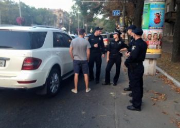 В Одессе задержали пьяных полковника и генерала