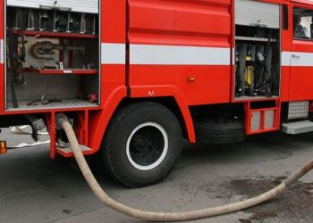 Из горящего девятиэтажного дома в Киеве спасли 14 взрослых и 6 детей