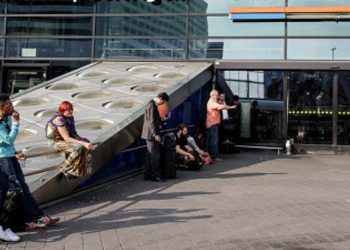 Тело человека нашли в шасси самолета, приземлившегося в Амстердаме
