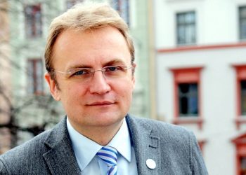 В штабе Самопомощи заявили о победе Садового