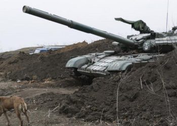 Боевики стягивают технику в район Енакиево и Углегорска, - Тымчук