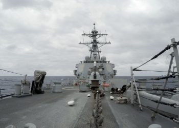 В Черное море зашел американский ракетный эсминец Porter