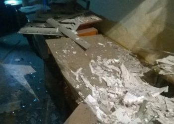 В Желтых Водах неизвестный подорвал офис одной из партий