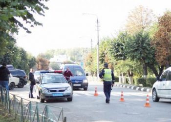 В Черновицкой области автозак сбил школьницу