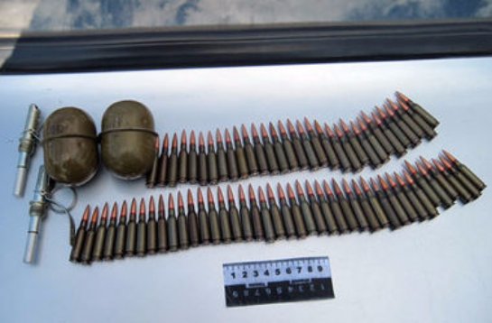 В Авдеевке мужчина носил в сумке боеприпасы, чтобы обменять их на еду