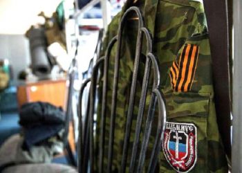 Боевикам «ДНР» запретили ходить по Донецку в форме и с оружием, - пресса
