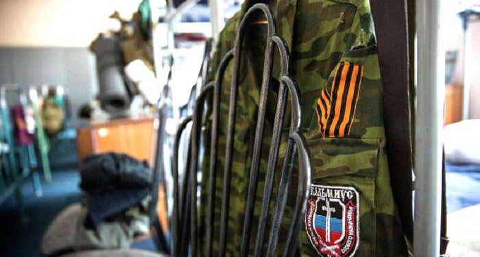 Боевикам «ДНР» запретили ходить по Донецку в форме и с оружием, - пресса