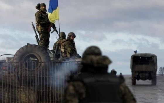 В результате обстрела шахты под Донецком погиб украинский солдат