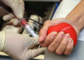 Волонтер женился на девушке из Днепропетровска, спасая ей жизнь