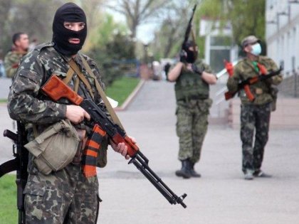 Отвод тяжелого вооружения на Донбассе продолжается