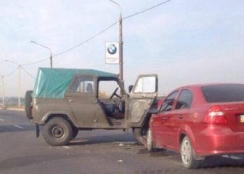 Авария с участием солдат произошло в Харькове