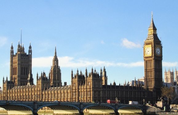 Лондон прервал практически все политические контакты с Москвой