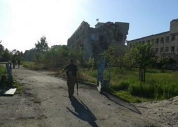 В Марьинке нашли тело мужчины, погибшего год назад при обстреле