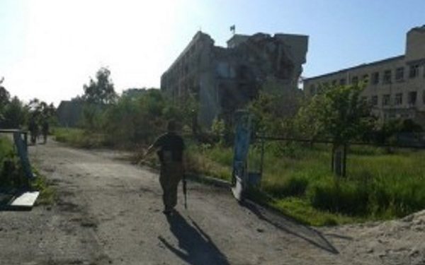 В Марьинке нашли тело мужчины, погибшего год назад при обстреле