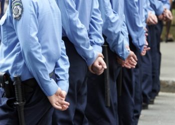 В Киеве трех оперативников уволили за пьяную выходку на служебной машине