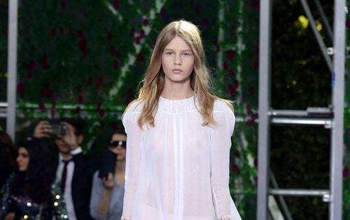 Детский труд: в Dior разразился скандал из-за малолетней модели