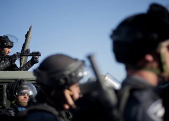 Два палестинца напали на израильтянина на Западном берегу,- пресса