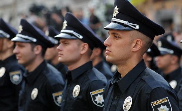 Во Львове стреляли в полицейских