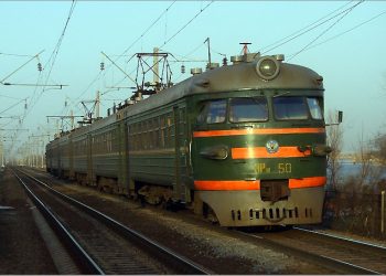 Поезд в Харькове насмерть сбил мужчину, - пресса