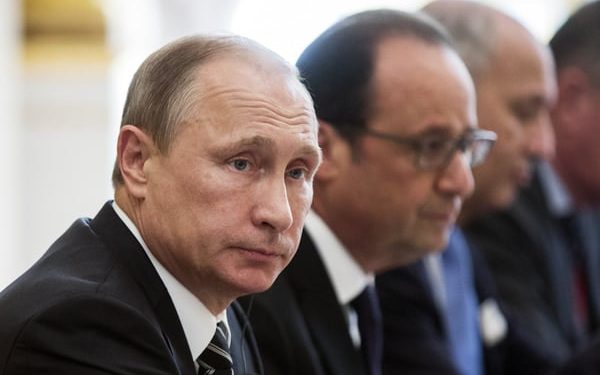 Российский президент заявил, что «подарил» свои войска боевикам на Донбассе