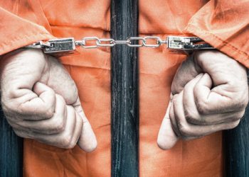 Подозреваемый в изнасиловании слепой девушки в Москве признал свою вину