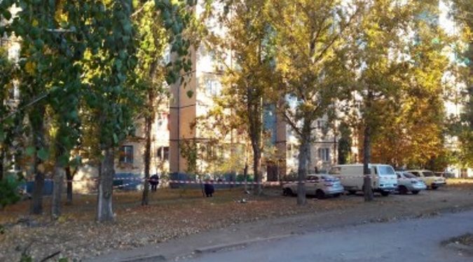 В Кривом Роге вблизи школы на гранате подорвался мужчина