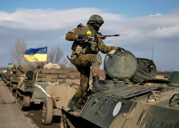 Под Волновахой на минах подорвались саперы