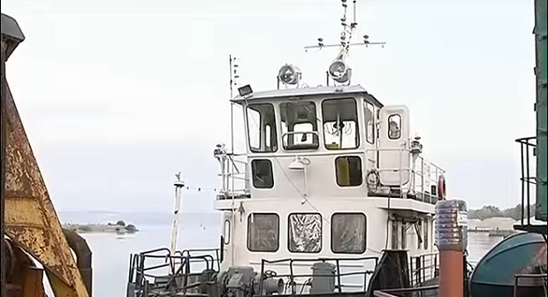 В cети появилось видео с места взрыва теплохода в Киевской области