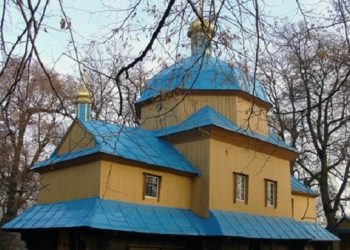 Старинный храм УПЦ сгорел в Винницкой области