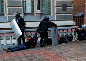 В сети появилось видео передвижения беркутовца Павла Аброськина на Евромайдане