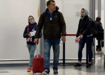 В России обсуждают возможность введения выездных виз для граждан