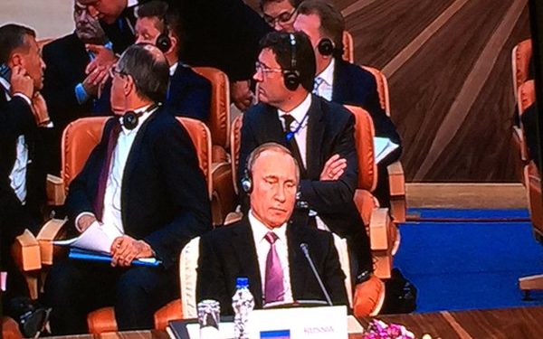 В Иране на газовом форуме Путина оставили без переводчика