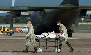 Германия приняла на лечение 12 раненых украинских солдат