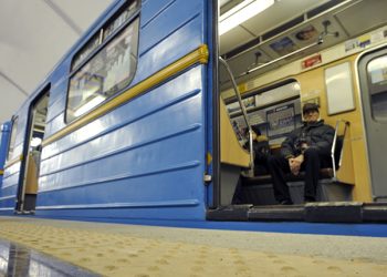 В киевском метро решили поднять цену на проезд