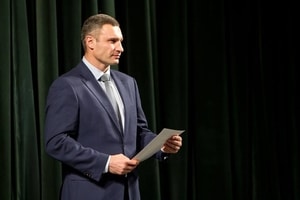 Власти не давали разрешения открыть кафе в Доме профсоюзов, - мэр Киева