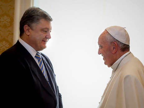 Папа Римский принял приглашение посетить Украину, - Порошенко
