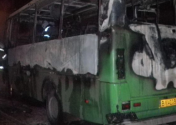 В Полтаве женщина бросила в салон автобуса «коктейль Молотова»