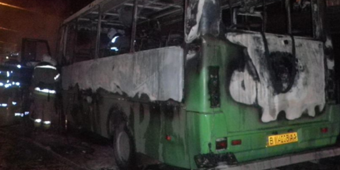 В Полтаве женщина бросила в салон автобуса «коктейль Молотова»
