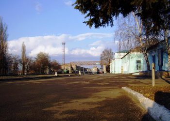 Украинские солдаты разминировали подъездные пути в районе Попасной